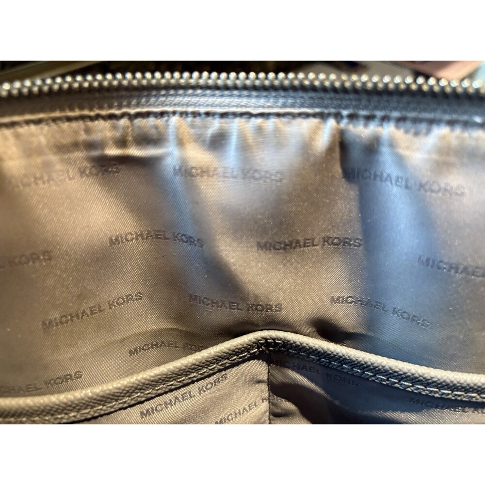 Michael Kors Purse Maddie Tote Shoulder Bag Gray Leather Silver Logo Charm - Picture 8 of 12